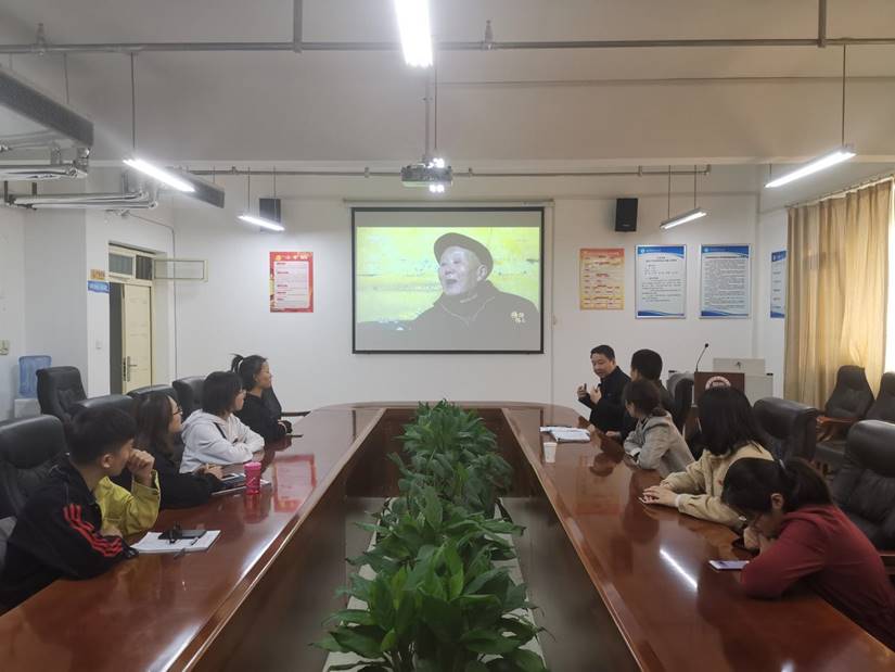 说明: 微信图片_20191104163353 说明: 微信图片_20191104163353